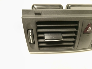 Mercedes Benz C-Class 204 (2007–2014) Dashboard air vent grilles A2048307254 - 6
