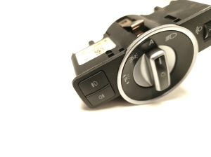 Mercedes Benz C-Class 204 (2007–2014) Headlight switch A2049058002 - 2