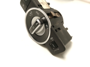Mercedes Benz C-Class 204 (2007–2014) Headlight switch A2049058002 - 5
