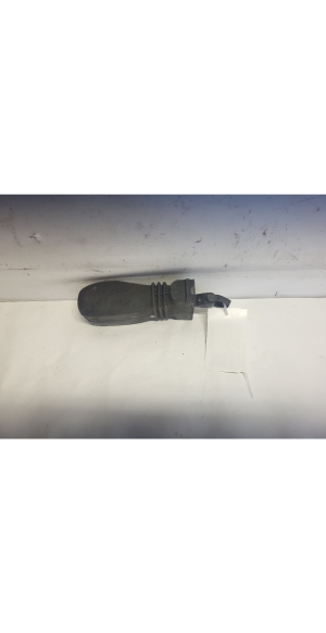 Tagumise külje ukse avamise piiraja - 8T8839267A