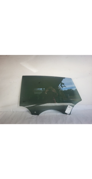 Rear side door glass - 8T8845205C
