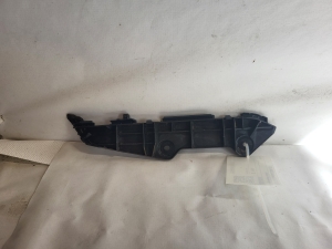 TOYOTA Corolla (2001–2007) Rear bumper bracket 52576-02040 - 2