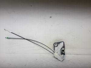 TOYOTA Yaris (2011–2020) Front door lock 690300D540 - 2
