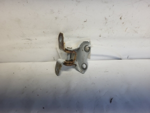 Unteres Scharnier Tür vorne - 687300D071