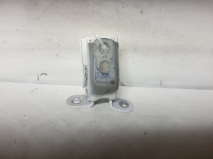 Front door top hinge - 687100D091