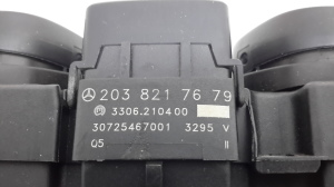 Mercedes Benz CLK-Class 209 (2002–2009) Hazard light switch A2038217679 - 3