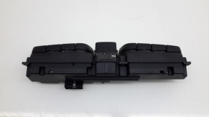 Mercedes Benz CLK-Class 209 (2002–2009) Hazard light switch A2038217679 - 4