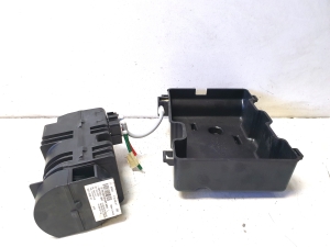 Mercedes Benz ML-Class 166 (2011–2015) Luftfederung Kompressor 0132006417 - 2