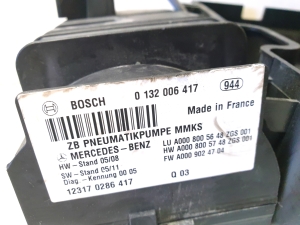 Mercedes Benz ML-Class 166 (2011–2015) Luftfederung Kompressor 0132006417 - 4