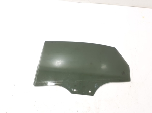 Rear side door glass - 8Y5845205A