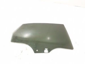   Rear side door glass  - 8Y5845206A 