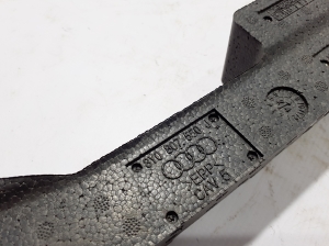 AUDI A3 8Y (2020–2026) Priekšējā bampera absorbētājs 8Y0807550J - 2