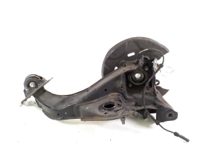 BMW X1 F48 (2015–2022) Tagumine rumm - 2