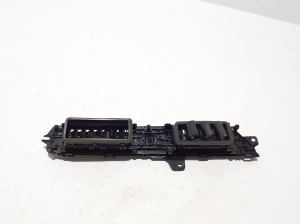 AUDI A3 8Y (2020–2026) Dashboard air vent grilles 8Y1820951B - 2