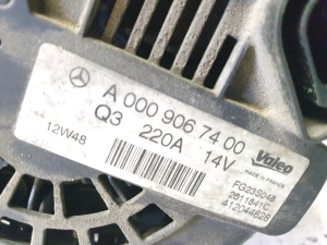 Mercedes Benz ML-Class 166 (2011–2015) Alternator A0009067400 - 5