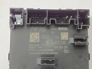   Tagumise küljeukse juhtplokk  - 3WA959595A 