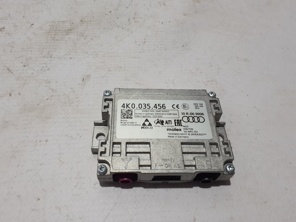 AUDI A3 8Y (2020–2026) Antenni võimendi 4K0035456 AUDI A3 8Y (2020–2026) Antenni võimendi 4K0035456