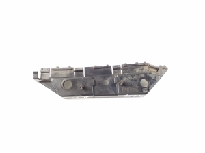   Front bumper bracket  - DS7317D958B 