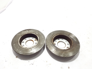 AUDI A3 8Y (2020–2026) Tagumine piduriketas 5Q0615601D - 2