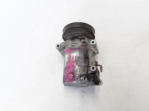 Dacia Sandero (2012–2021) A/C compressor 8201025121 - 2