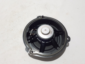 AUDI A3 8Y (2020–2026) Tagumise külgukse kõlar 83A035411A - 3