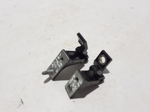 AUDI A3 8Y (2020–2026) Esiukse ülemine hing 8W5831404A - 3