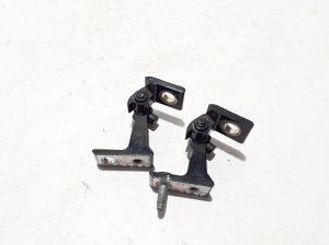AUDI A3 8Y (2020–2026) Rear side door upper hinge 8W0831404A - 2