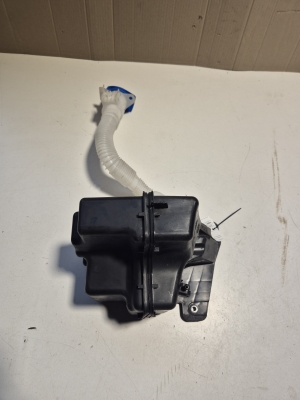 Volkswagen Taos I (2021–2026) Front washer fluid reservoir 2GJ955448A - 2