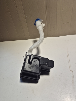 Volkswagen Taos I (2021–2026) Front washer fluid reservoir 2GJ955448A - 7