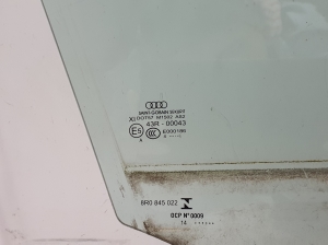 AUDI Q5 (2008–2017) Esiukse klaas 8R0845022 - 2