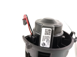 BMW X1 F48 (2015–2022) Salongi puhuri mootor 9297752 - 3