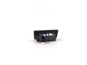 BMW X1 F48 (2015–2022) Numbrimärgi tuled 7193293 - 3