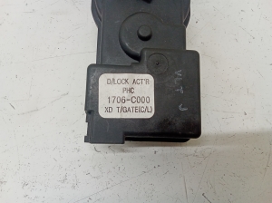 Hyundai Elantra (2000–2006) Trunk lid lock 1706C000 - 3