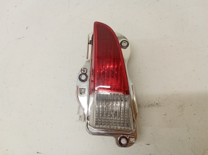 Tail light on trunk lid - 924012D