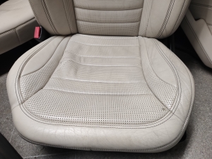 Mercedes Benz ML-Class 166 (2011–2015) Interior and its parts - 4