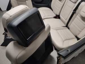 Mercedes Benz ML-Class 166 (2011–2015) Interior and its parts - 9