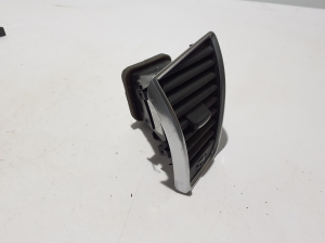 AUDI Q5 (2008–2017) Dashboard air vent grilles 8R1820901L - 4