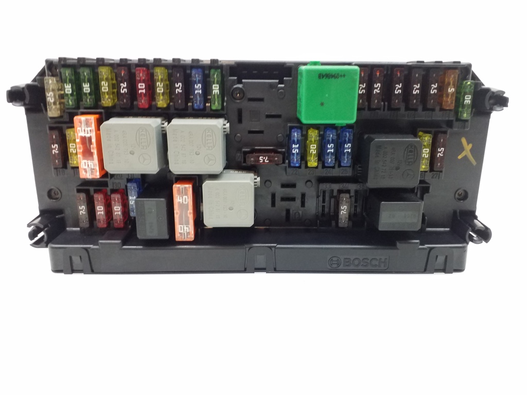 MERCEDES-BENZ C-Class W204/S204/C204 (2004-2015) Fuse box A2129009605 20302231