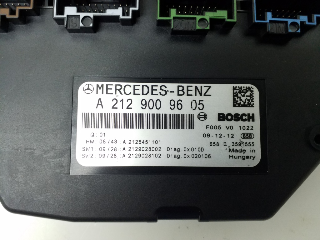 MERCEDES-BENZ C-Class W204/S204/C204 (2004-2015) Saugiklių valdymo blokas A2129009605 20302231