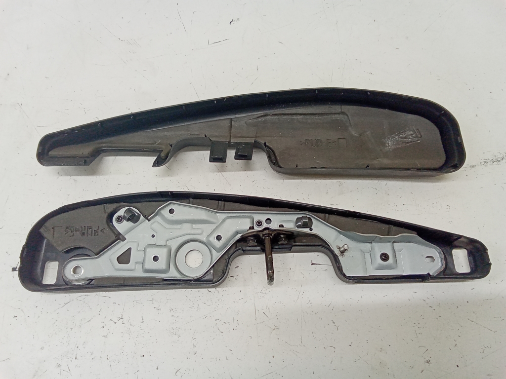 Kia Sportage (2004–2010) Sonstiges Teil der Heckklappenverkleidung 987551F001