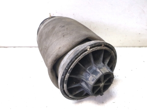 Rear axle air spring