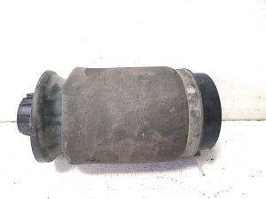Rear axle air spring