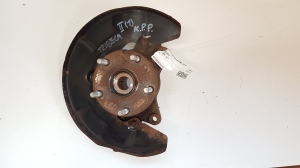 Front wheel hub - 28313XA01A