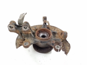 Peugeot 3008 (2016–2026) Front wheel hub - 2