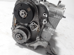 AUDI Q7 (2015–2026) Cylinder head 06M103062AK - 2