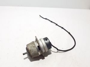 Volkswagen Touareg II (2010–2018) Engine mount 7L8199131H - 2