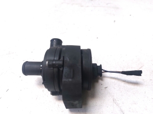 Mercedes Benz ML-Class 166 (2011–2015) Auxiliary water pump A2118650028 - 3