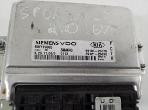 Kia Sportage (2004–2010) Engine control unit 3910323070 - 4