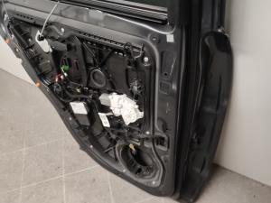 Mercedes Benz ML-Class 166 (2011–2015) Rear side doors A1667300105 - 4
