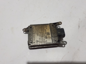 Pimeda nurga radar Distronic - 8T0907568B
